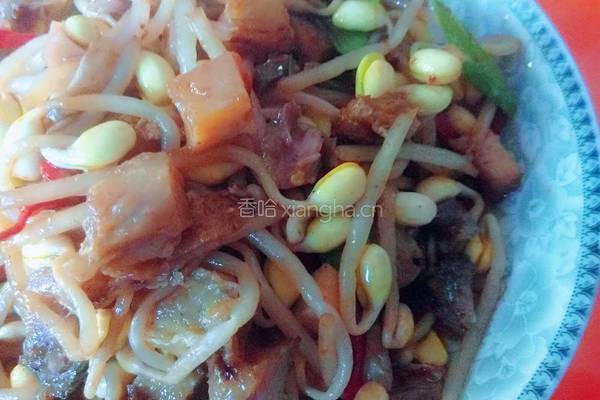 黄豆芽炒咸鱼的做法图解11