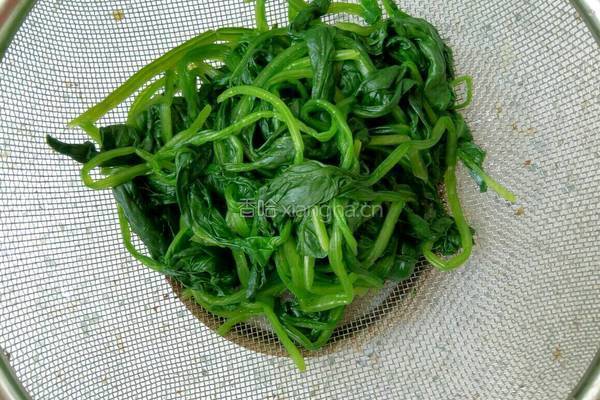八宝菠菜的做法图解3