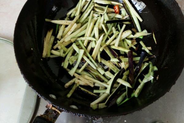 炒茄丝儿的做法图解5