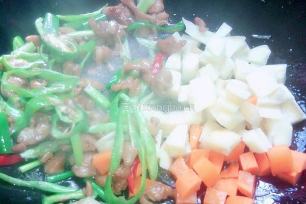 鸡肉炒藕丁的做法图解6
