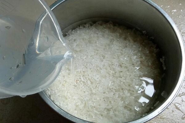 牛丼饭的做法图解1