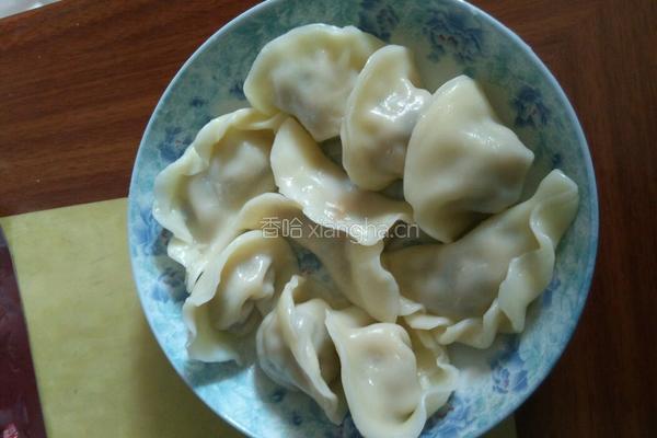 木耳莲藕肉馅花样饺子的做法图解12