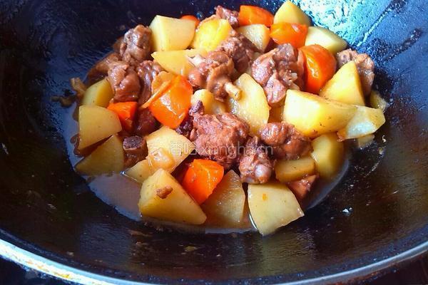 土豆烧鸭腿的做法图解10