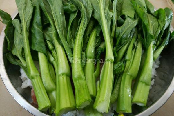 腊肠油菜蒸饭的做法图解4