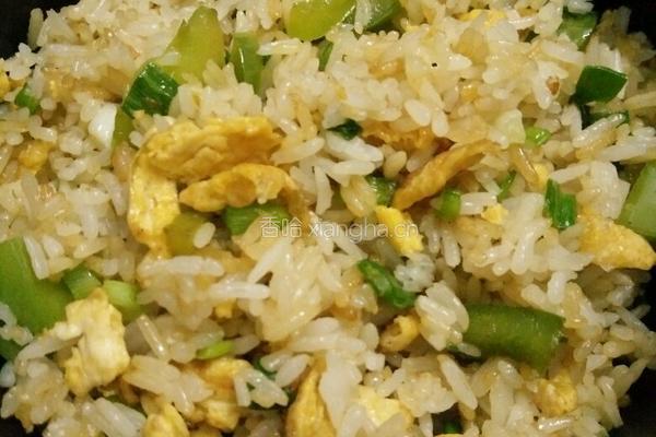 圆椒炒饭的做法图解6