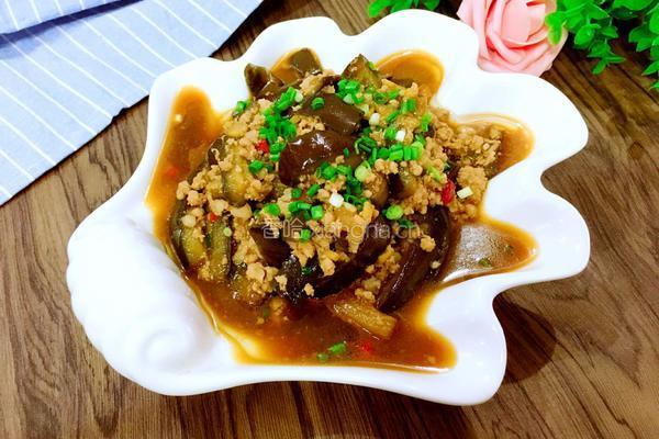 红烧肉末茄子的做法图解9