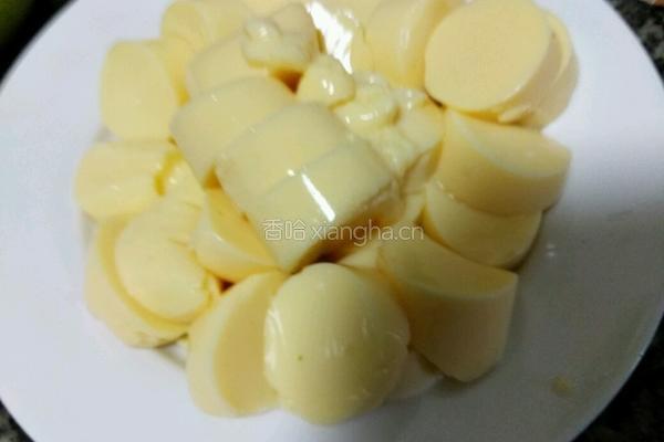 金针菇日本豆腐煲的做法图解4