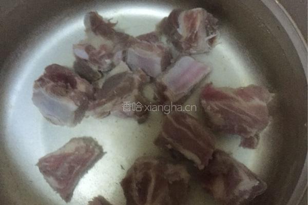 高压锅莲藕排骨汤的做法图解1
