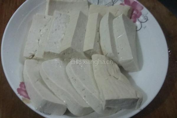 砂锅鱼头煲的做法图解3