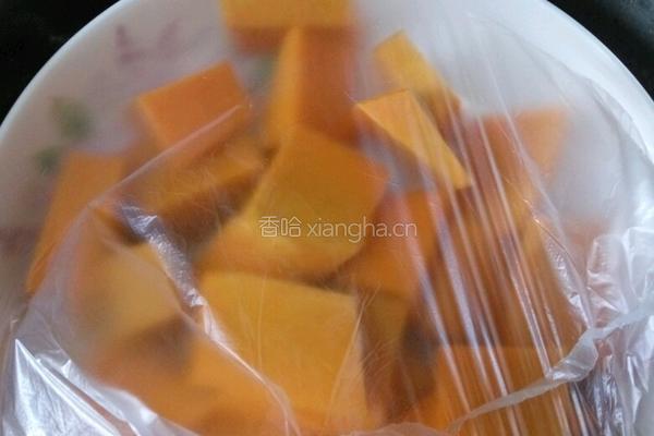 南瓜红枣发糕的做法图解2