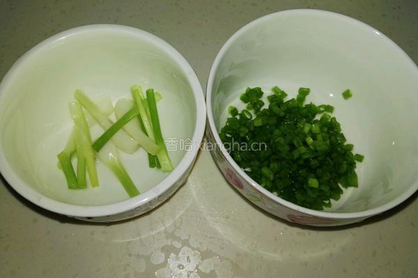 酸菜鱼的做法图解1