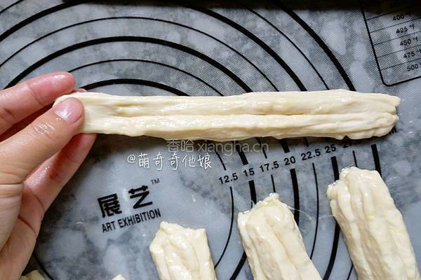 自制健康油条的做法图解10