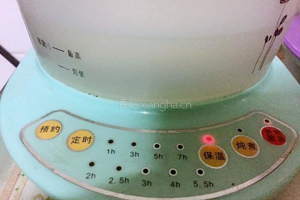 美容汤花胶炖鸡的做法图解6