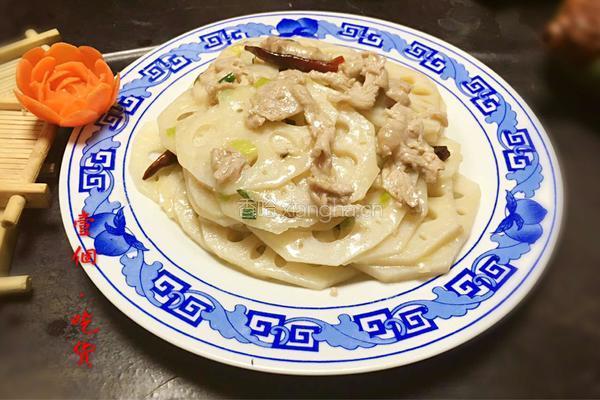 肉炒藕片的做法图解1
