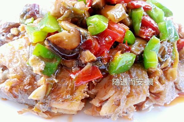 家常干烧黄花鱼的做法图解18