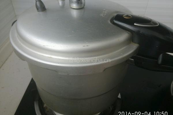 黄豆肉皮冻的做法图解10