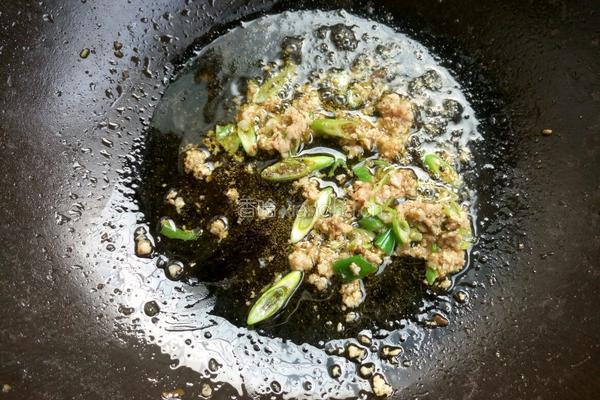 胡萝卜丝炒土豆丝的做法图解8