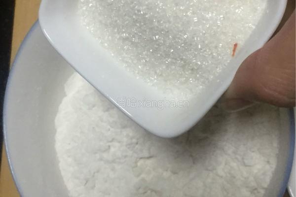 甜面酱的做法图解2