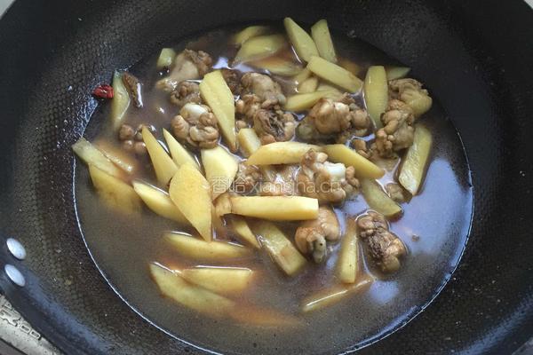 土豆炒鸡的做法图解6