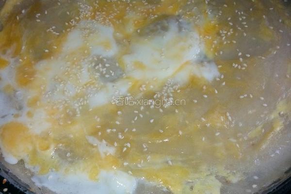 鸡蛋灌饼的做法图解1