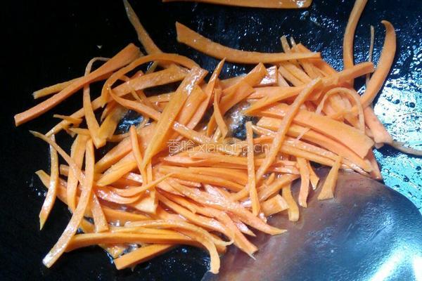 大白菜炒肉的做法图解5