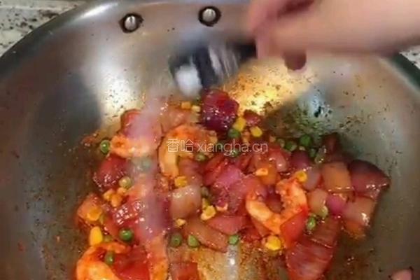 鲜虾炒乌冬面的做法图解6