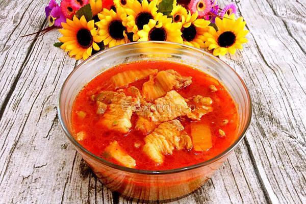 五花肉辣白菜汤的做法图解10