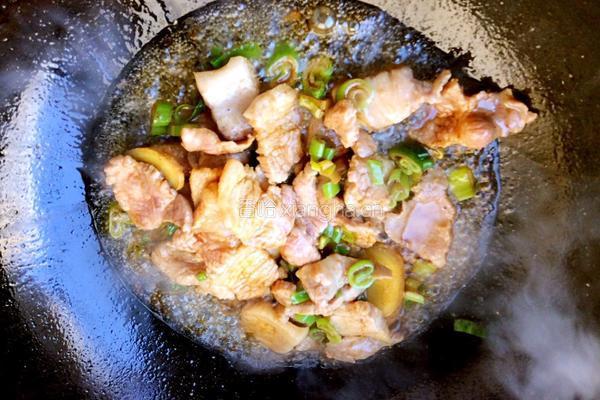 五花肉辣白菜汤的做法图解6