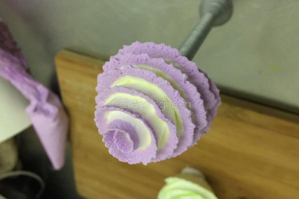奶油玫瑰花的做法图解10