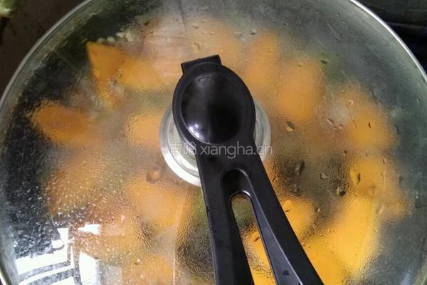 花生炒南瓜的做法图解7