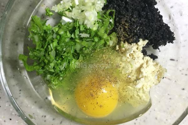 核桃黑芝麻鸡蛋羹的做法图解2