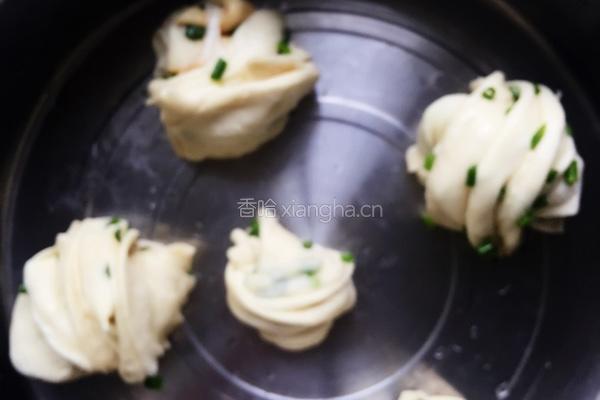 黑芝麻小花卷的做法图解3