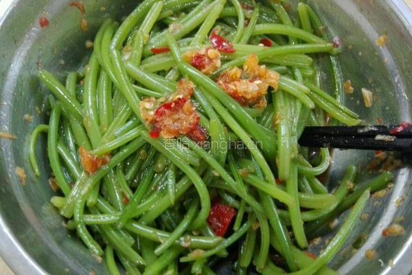 凉拌红薯叶茎的做法图解5