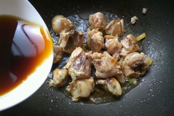 青椒炒鸡腿的做法图解8
