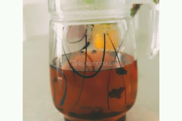 冰柠檬红茶的做法图解2
