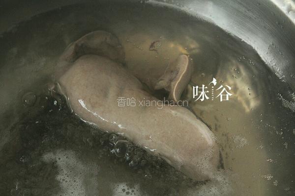 杜仲巴戟猪腰汤的做法图解3