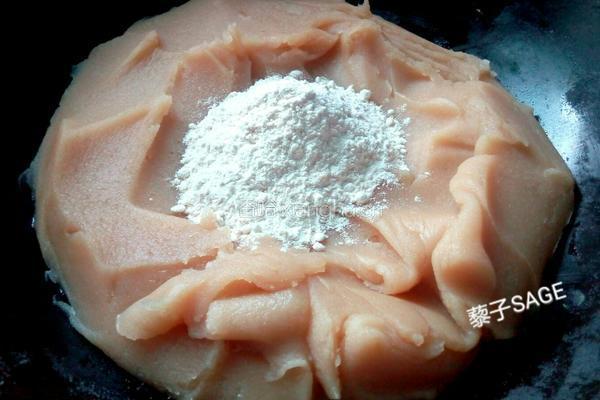 白芸豆蛋黄月饼的做法图解8