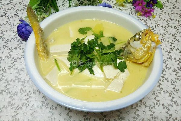 黄鱼豆腐汤的做法图解9