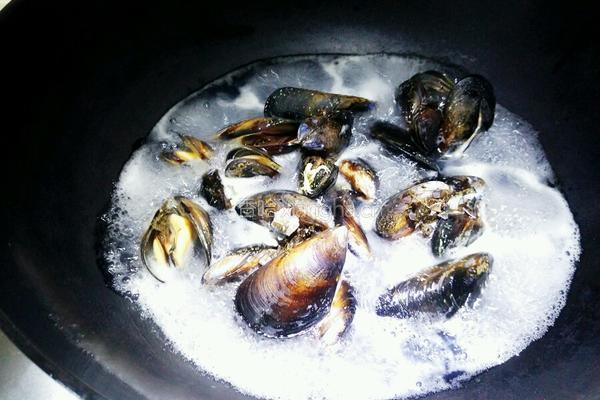白灼小海虹的做法图解4