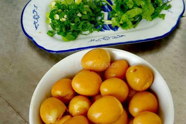 鹌鹑蛋拌豆腐的做法图解6