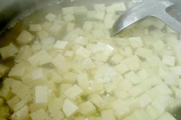 鹌鹑蛋拌豆腐的做法图解8