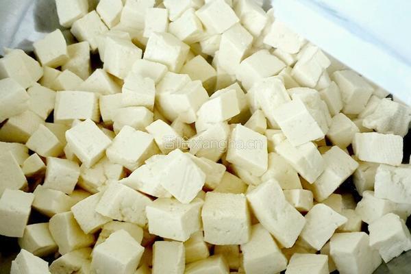 鹌鹑蛋拌豆腐的做法图解10