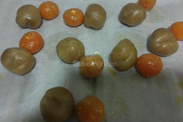 莲蓉蛋黄月饼的做法图解7