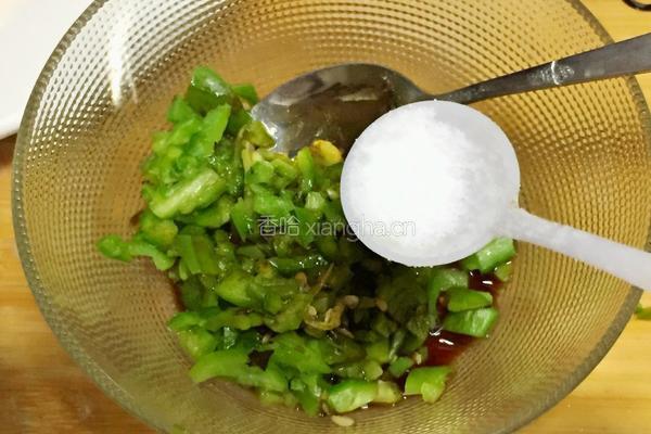 四川青椒皮蛋的做法图解6