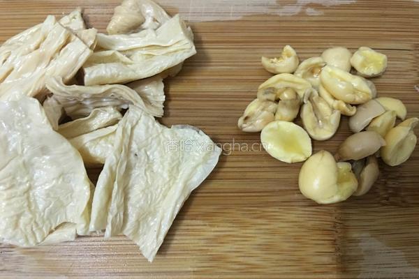 白果薏米腐竹糖水的做法图解3