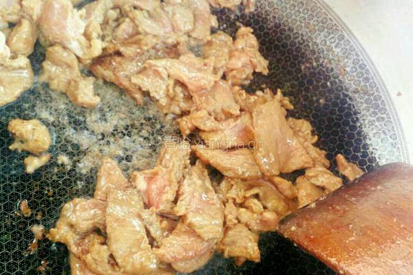 炒嫩牛肉的做法图解9