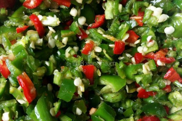 易门野生干巴菌炒饭的做法图解1