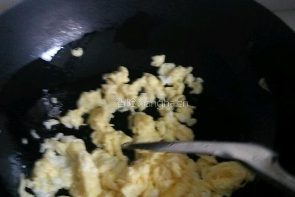 鸡蛋火腿炒饭的做法图解4