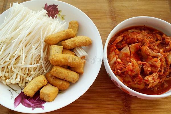 韩国泡菜火锅的做法图解2