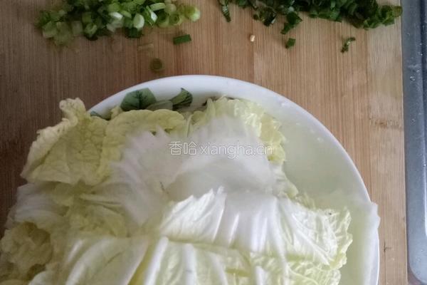 醋溜大白菜的做法图解1